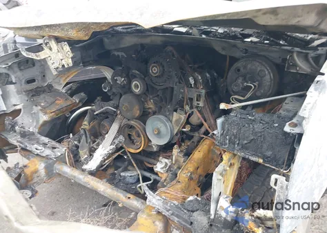 2005 Chevrolet Silverado 1500 Ls/Lt/Z71 from USA, damaged, VIN 2GCEK13TX51255942